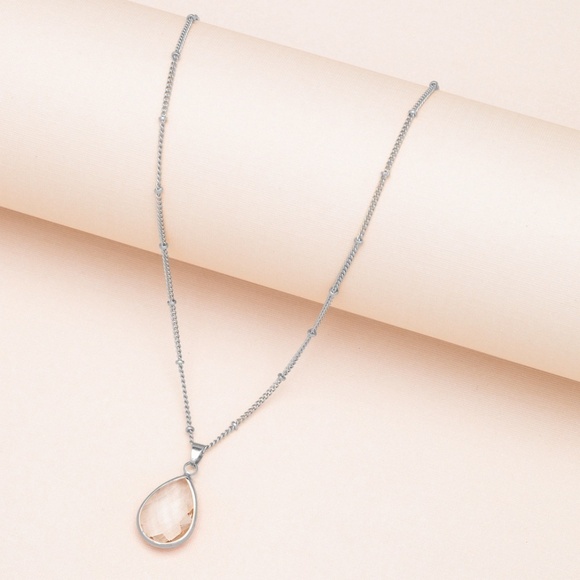 💖  Silvertone Teardrop Faceted Birthstone Pendant Necklace - Picture 5 of 11